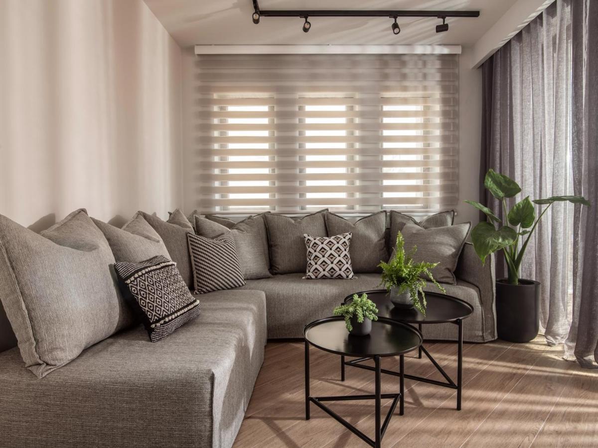 Point Ephemere Beachfront Apartments ไซคิย์นธอสทาวน์ ภายนอก รูปภาพ